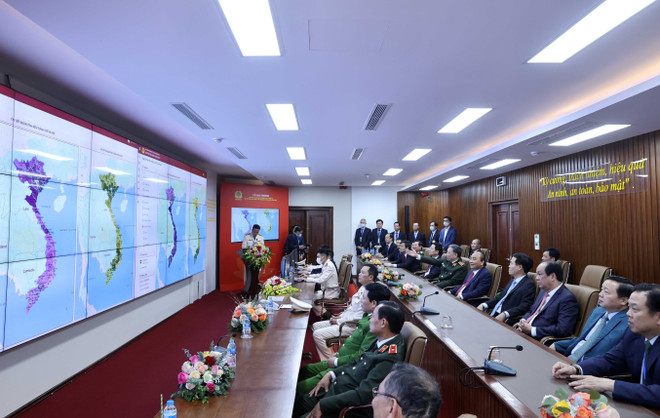 Pide premier de Vietnam acelerar transformación digital en gestión poblacional ảnh 2 Pide premier de Vietnam acelerar transformación digital en gestión poblacional ảnh 2
