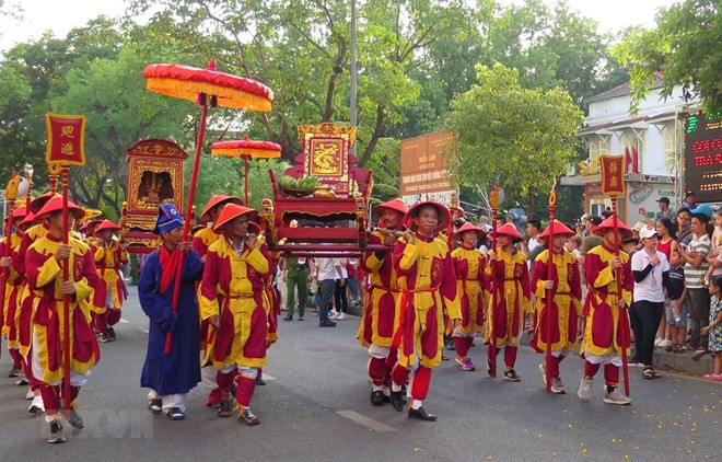 Festival en Hue honra a fundadores de oficios artesanos tradicionales de Vietnam ảnh 1 Festival en Hue honra a fundadores de oficios artesanos tradicionales de Vietnam ảnh 1