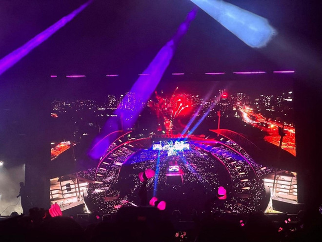 BlackPink conquista a miles de fanáticos en la primera noche de Born Pink en Hanoi ảnh 4 BlackPink conquista a miles de fanáticos en la primera noche de Born Pink en Hanoi ảnh 4