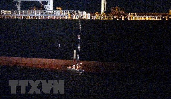 Rescatan a un barco extranjero en el mar vietnamita ảnh 1 Rescatan a un barco extranjero en el mar vietnamita ảnh 1