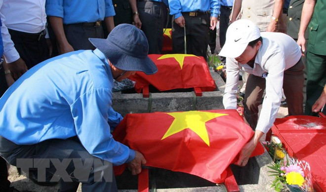 Gia Lai: Riden homenaje póstumo a combatientes vietnamitas caídos en Camboya ảnh 1 Gia Lai: Riden homenaje póstumo a combatientes vietnamitas caídos en Camboya ảnh 1