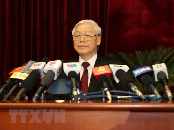 Partido Comunista de Vietnam se enfoca en construir un contingente de funcionarios idóneos ảnh 1 Partido Comunista de Vietnam se enfoca en construir un contingente de funcionarios idóneos ảnh 1