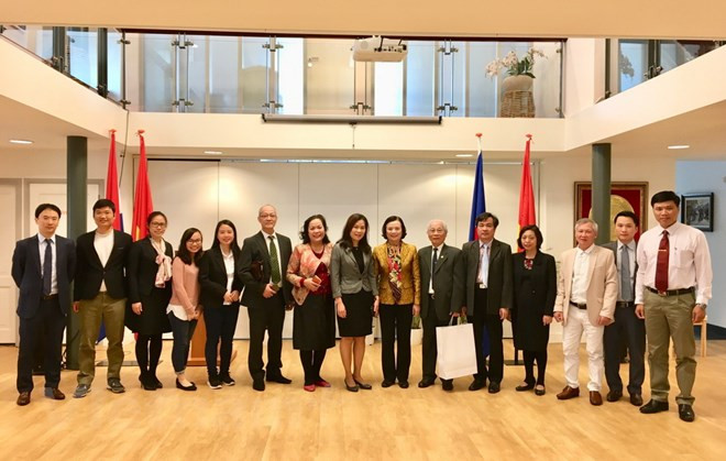 Delegación vietnamita para la movilización de masas visita Holanda ảnh 1 Delegación vietnamita para la movilización de masas visita Holanda ảnh 1
