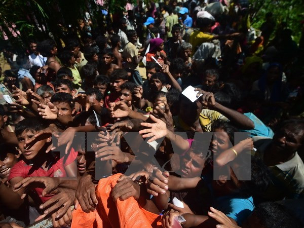 Refugiados rohingyas siguen cruzando frontera a Bangladesh, según autoridades ảnh 1 Refugiados rohingyas siguen cruzando frontera a Bangladesh, según autoridades ảnh 1