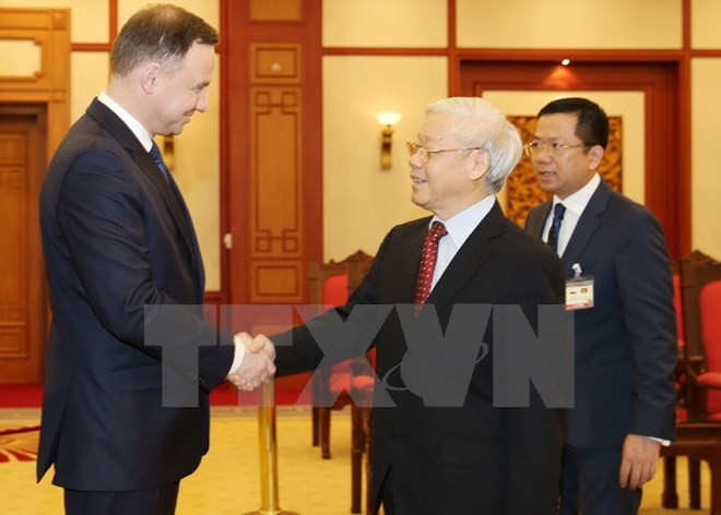 Máximo líder político de Vietnam afirma amistad con Polonia ảnh 1 Máximo líder político de Vietnam afirma amistad con Polonia ảnh 1
