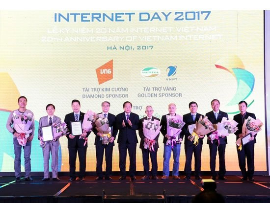 Celebran en Vietnam Día de Internet ảnh 1 Celebran en Vietnam Día de Internet ảnh 1