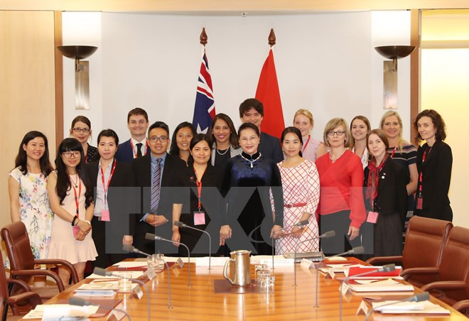 Presidenta del parlamento vietnamita destaca papel de estudiantes australianas al desarrollo de relación bilateral ảnh 1 Presidenta del parlamento vietnamita destaca papel de estudiantes australianas al desarrollo de relación bilateral ảnh 1