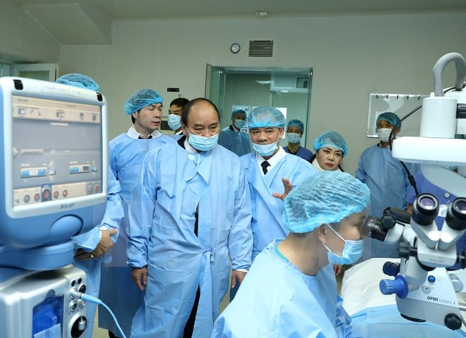 Premier vietnamita pide mejorar servicios de salud visual del pueblo ảnh 1 Premier vietnamita pide mejorar servicios de salud visual del pueblo ảnh 1