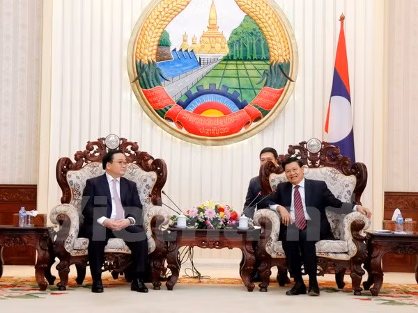 Visita Laos delegación de alto nivel de Hanoi ảnh 1