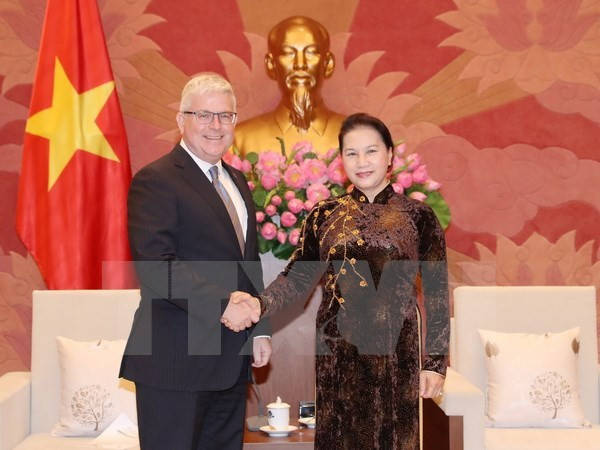 Máxima legisladora de Vietnam recibe al embajador de Australia ảnh 1 Máxima legisladora de Vietnam recibe al embajador de Australia ảnh 1
