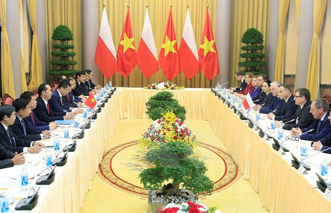 Presidente de Vietnam conversa en Hanoi con homólogo polaco ảnh 1 Presidente de Vietnam conversa en Hanoi con homólogo polaco ảnh 1