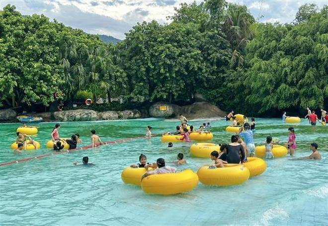 Florece el turismo en ciudad vietnamita de Da Nang ảnh 2 Florece el turismo en ciudad vietnamita de Da Nang ảnh 2