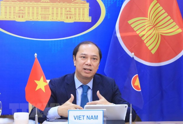 ASEAN y China reiteran compromiso con enfrentamiento a asuntos regionales apremiantes ảnh 1