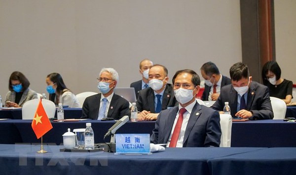 Reitera Vietnam apoyo a cooperación ASEAN-China ảnh 2 Reitera Vietnam apoyo a cooperación ASEAN-China ảnh 2