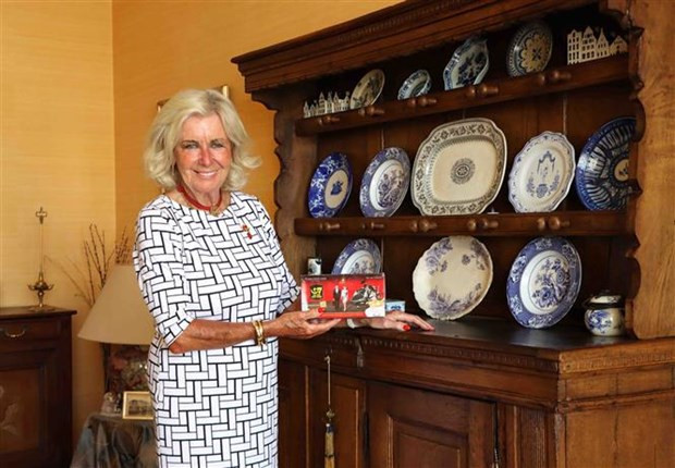 Mujer belga lleva 10 años dedicada en cuerpo y alma a víctimas vietnamitas de dioxina ảnh 2