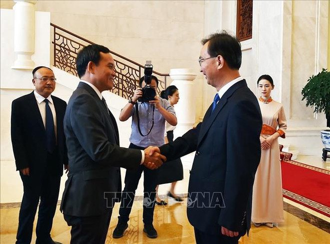 Promueven nexos de cooperación entre localidades vietnamitas y chinas ảnh 2 Promueven nexos de cooperación entre localidades vietnamitas y chinas ảnh 2