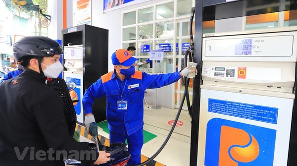 Vietnam realiza nuevo reajuste al alza de precios de gasolina y diésel ảnh 1