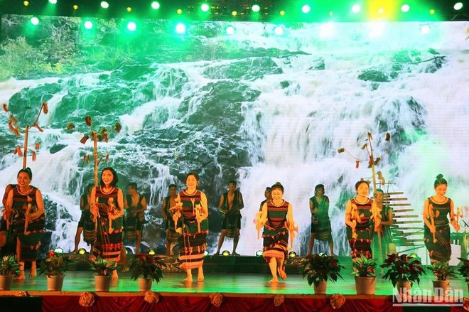 Provincia vietnamita de Dak Nong consolida relaciones de amistad con India ảnh 1 Provincia vietnamita de Dak Nong consolida relaciones de amistad con India ảnh 1