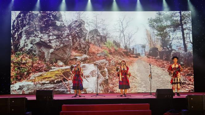 Efectuán intercambio artístico entre Vietnam e India en provincia vietnamita de Lao Cai ảnh 1 Efectuán intercambio artístico entre Vietnam e India en provincia vietnamita de Lao Cai ảnh 1