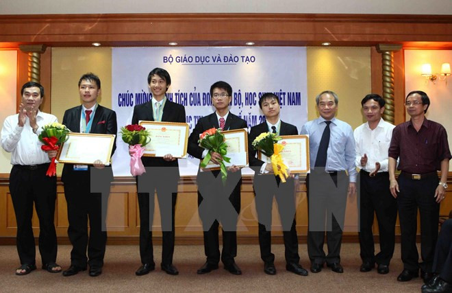 Vietnam gana oro en Olimpiada internacional de Informática ảnh 1