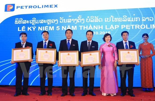 Buenos resultados de negocio de empresa petrolera de Vietnam en Laos ảnh 1 Buenos resultados de negocio de empresa petrolera de Vietnam en Laos ảnh 1