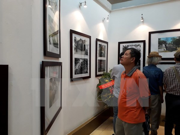 Exposición fotográfica resalta nexos de amistad entre Vietnam, Laos y Camboya ảnh 1 Exposición fotográfica resalta nexos de amistad entre Vietnam, Laos y Camboya ảnh 1