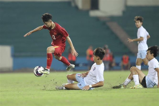 Vietnam vence a China Taipéi 4-0 en eliminatorias de Copa Asiática Sub-17 de fútbol ảnh 2 Vietnam vence a China Taipéi 4-0 en eliminatorias de Copa Asiática Sub-17 de fútbol ảnh 2