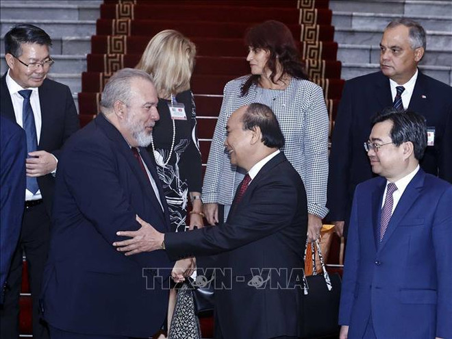 Premier cubano concluye con éxito visita oficial a Vietnam ảnh 2 Premier cubano concluye con éxito visita oficial a Vietnam ảnh 2