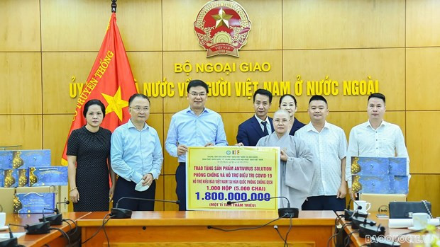 Vietnam recibe donación de productos antiCOVID-19 de compatriotas en Corea del Sur ảnh 1 Vietnam recibe donación de productos antiCOVID-19 de compatriotas en Corea del Sur ảnh 1