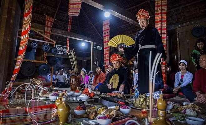 Hanoi busca reconocimiento de la UNESCO para herencia de Mo Muong ảnh 1