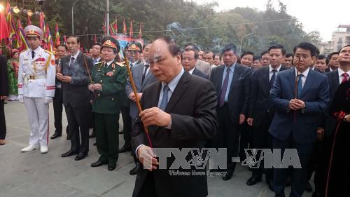 Vietnamitas rememoran victoria sobre invasores chinos ảnh 1 Vietnamitas rememoran victoria sobre invasores chinos ảnh 1