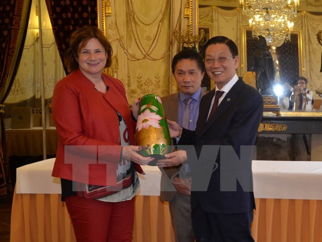 Hanoi y Ginebra robustecen relaciones de amistad y cooperación ảnh 1 Hanoi y Ginebra robustecen relaciones de amistad y cooperación ảnh 1