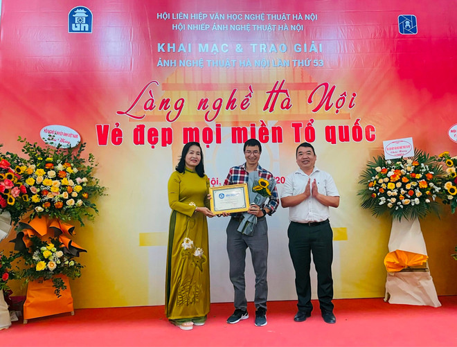 Entregan premios a fotos artísticas sobre Hanoi ảnh 1 Entregan premios a fotos artísticas sobre Hanoi ảnh 1