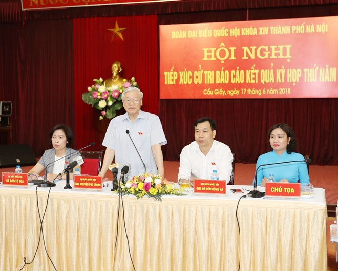 Máximo dirigente partidista dialoga con electores de Hanoi ảnh 1 Máximo dirigente partidista dialoga con electores de Hanoi ảnh 1