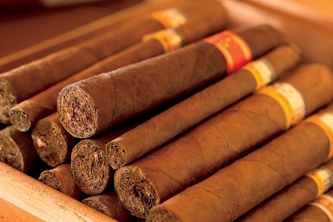 Vietnam refuerza lucha contra contrabando, transporte y comercio ilegal de cigarros ảnh 1 Vietnam refuerza lucha contra contrabando, transporte y comercio ilegal de cigarros ảnh 1