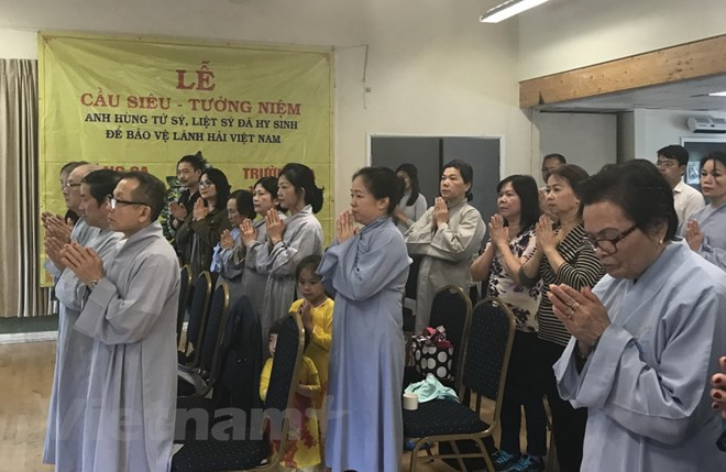 Réquiem en Londres para recordar a combatientes vietnamitas caídos por soberanía nacional ảnh 1 Réquiem en Londres para recordar a combatientes vietnamitas caídos por soberanía nacional ảnh 1