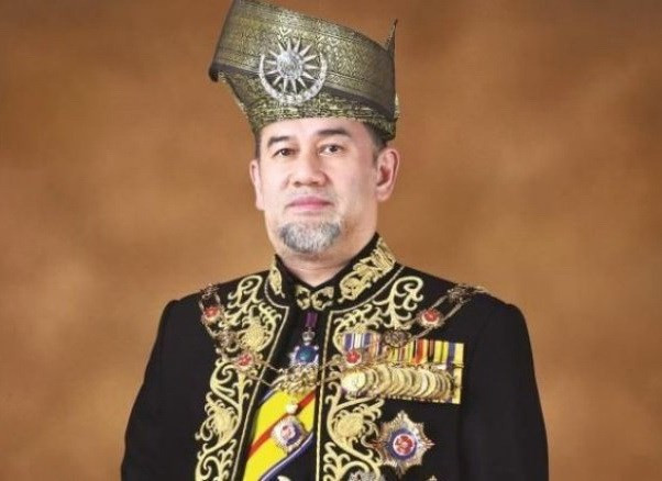 Rey malasio reduce voluntariamente su salario para controlar deudas estatales ảnh 1 Rey malasio reduce voluntariamente su salario para controlar deudas estatales ảnh 1