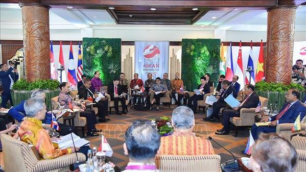 Reunión AMM-56: ASEAN impulsa paz, estabilidad y cooperación regional ảnh 1 Reunión AMM-56: ASEAN impulsa paz, estabilidad y cooperación regional ảnh 1
