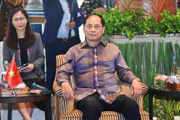 Reunión AMM-56: ASEAN impulsa paz, estabilidad y cooperación regional ảnh 2 Reunión AMM-56: ASEAN impulsa paz, estabilidad y cooperación regional ảnh 2