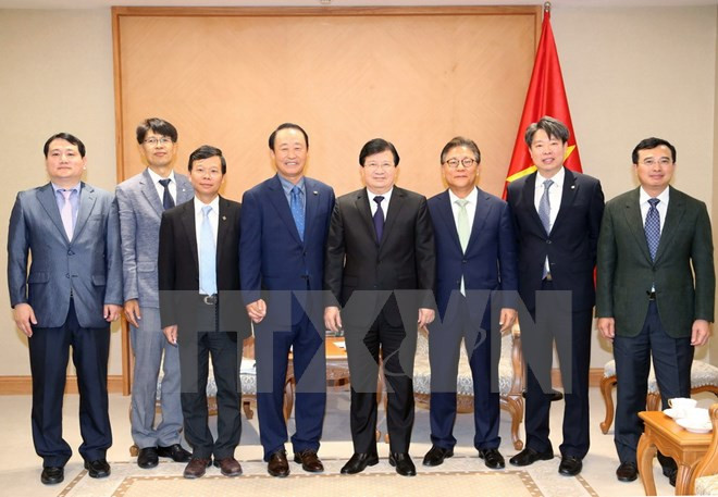 Vietnam invita a Sudcorea a invertir en proyectos de electricidad ảnh 1 Vietnam invita a Sudcorea a invertir en proyectos de electricidad ảnh 1