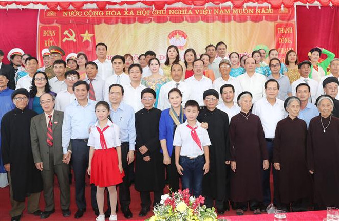 Presidenta del Parlamento de Vietnam insta a acelerar movimientos de emulación patriótica ảnh 1 Presidenta del Parlamento de Vietnam insta a acelerar movimientos de emulación patriótica ảnh 1