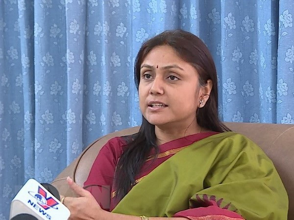 Visita de presidente indio a Vietnam fortalece cooperación multifacética ảnh 1