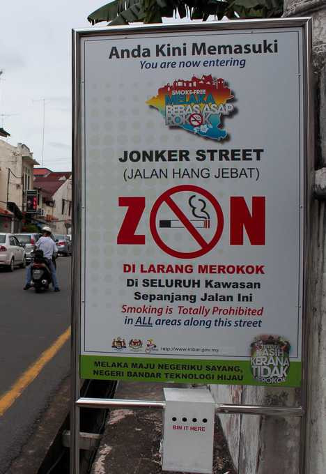 Malasia prohíbe fumar en los puntos de venta de comida ảnh 1 Malasia prohíbe fumar en los puntos de venta de comida ảnh 1