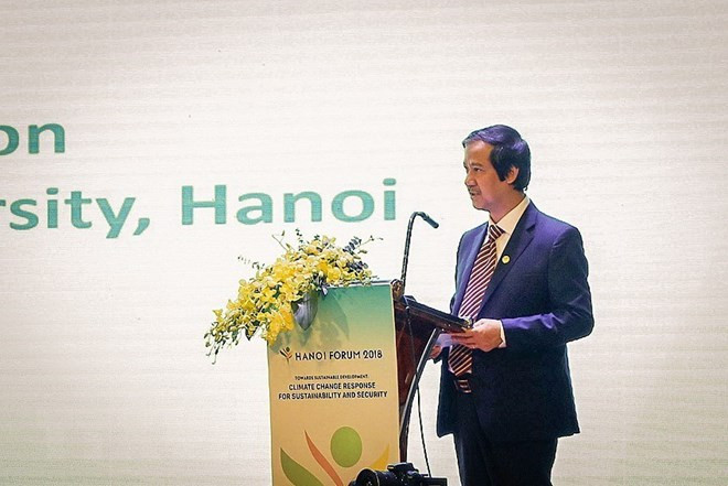 Debaten en Vietnam soluciones al cambio climático hacia un desarrollo sostenible ảnh 1