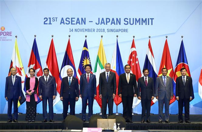 Premier de Vietnam asiste a cumbres ASEAN-Japón y ASEAN- Corea del Sur ảnh 1 Premier de Vietnam asiste a cumbres ASEAN-Japón y ASEAN- Corea del Sur ảnh 1