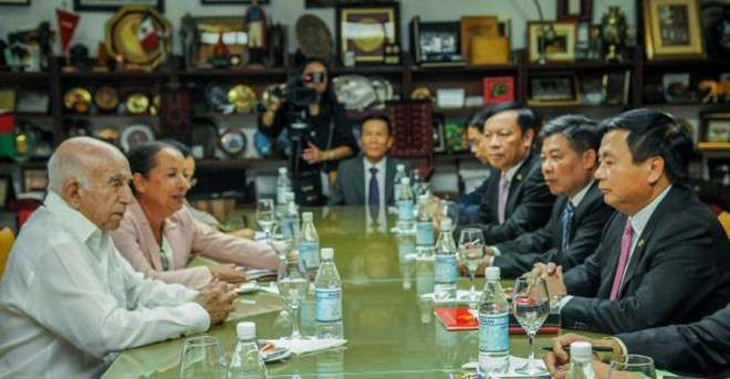 Recibe dirigente partidista cubano a delegación del Partido Comunista de Vietnam ảnh 1 Recibe dirigente partidista cubano a delegación del Partido Comunista de Vietnam ảnh 1