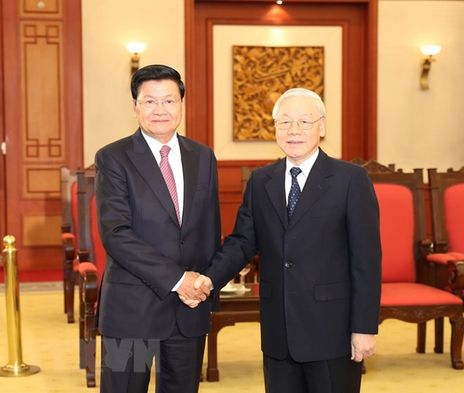 Máximo dirigente vietnamita propone mayor cooperación para promover nexos con Laos ảnh 1 Máximo dirigente vietnamita propone mayor cooperación para promover nexos con Laos ảnh 1
