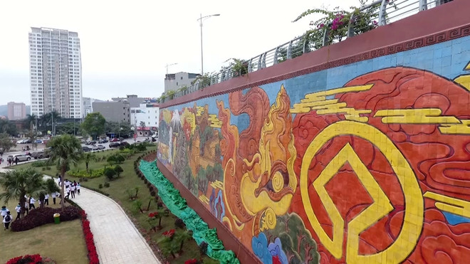 Solicitan reconocimiento a relieve en cerámica como el más grande de Vietnam ảnh 1 Solicitan reconocimiento a relieve en cerámica como el más grande de Vietnam ảnh 1