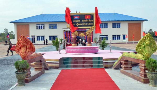 Inauguran en Camboya obra militar con asistencia financiera de Vietnam ảnh 1 Inauguran en Camboya obra militar con asistencia financiera de Vietnam ảnh 1