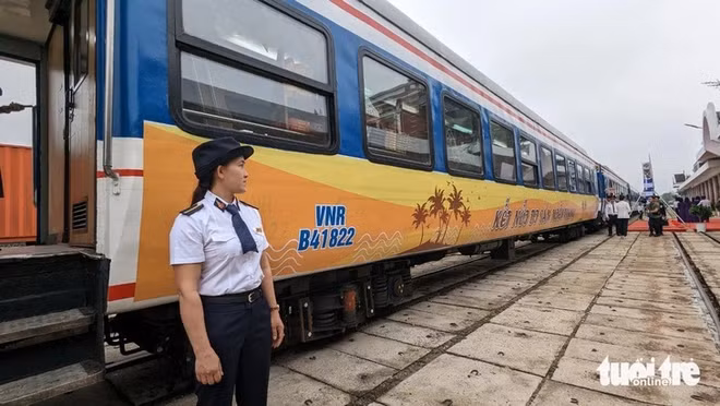 Vietnam desarrolla turismo ferroviario junto con despertar valores del patrimonio ảnh 1